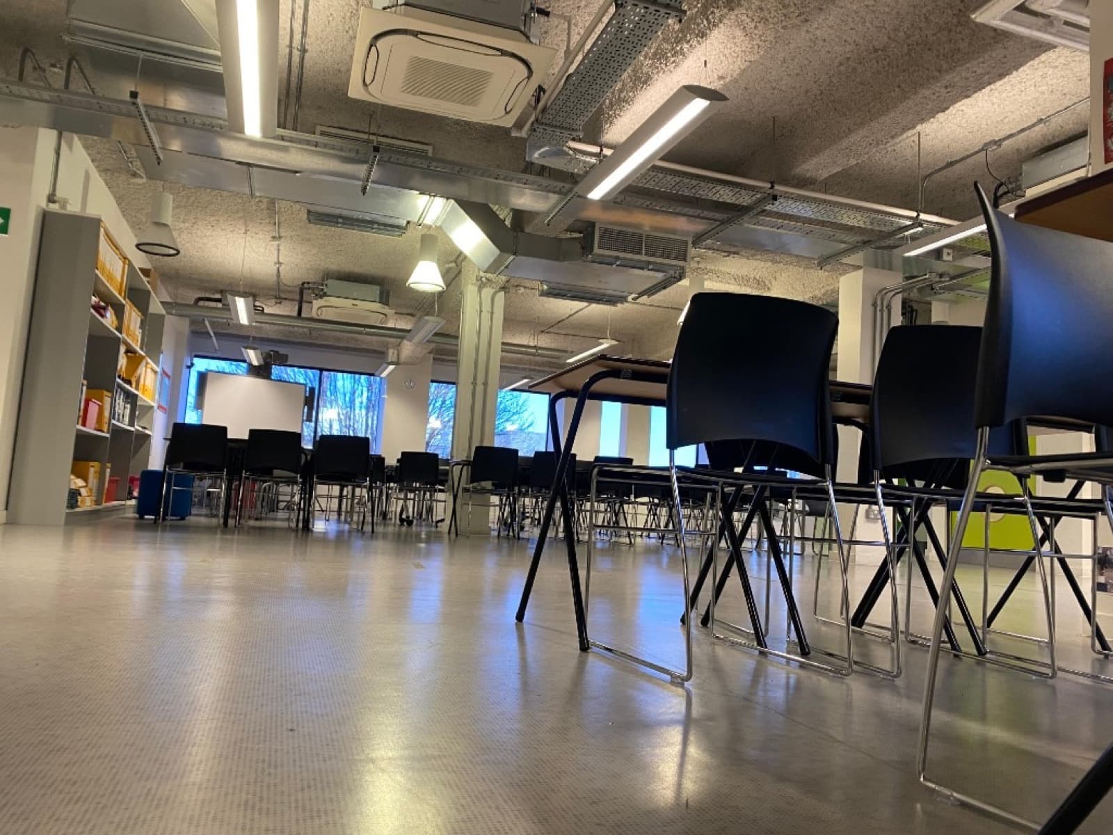 Teaching room at LEC Education ready for small-group sessions