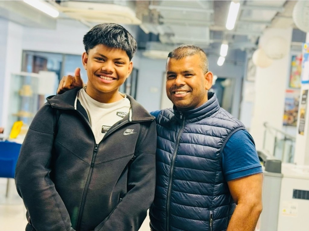 Tutor and student together at LEC Education